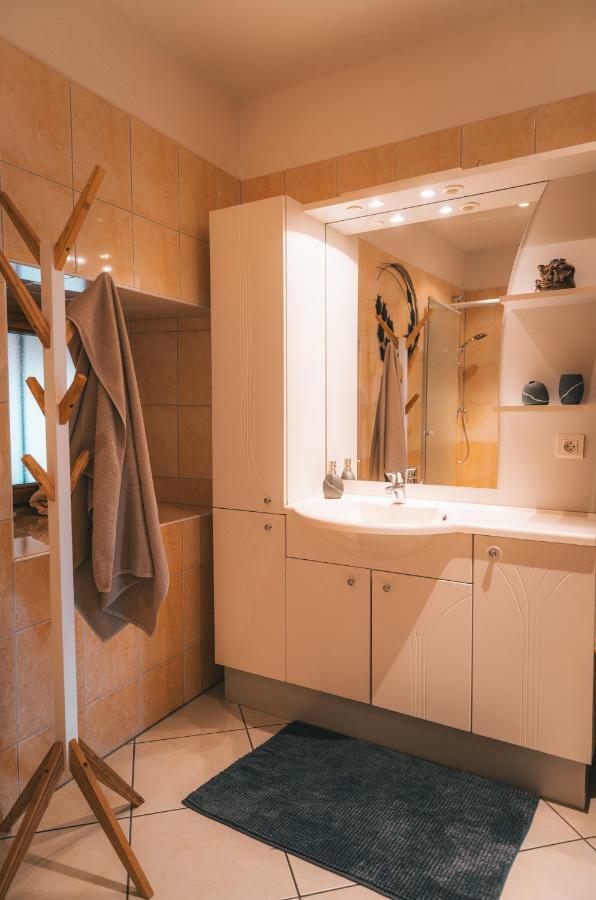 Chez Laurette A Bergheim Apartment Bagian luar foto